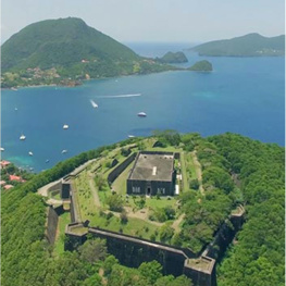 Les Saintes 1 910x1155